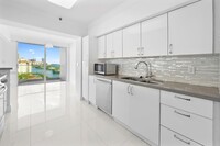 19707 Turnberry Way, Unit 17K in Aventura, FL - Building Photo - Building Photo