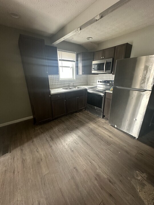 1568 Arlington Ave in Columbus, OH - Building Photo