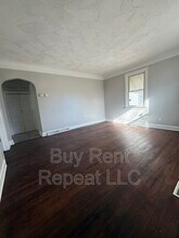 12735 Vernon Ave in Warren, MI - Building Photo - Building Photo