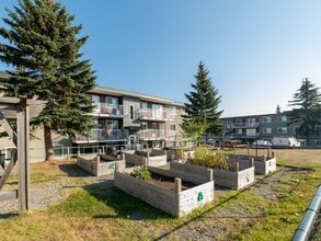 Park Village Apartments in Prince George, BC - Building Photo - Building Photo