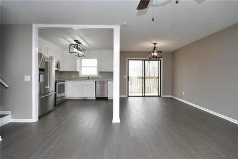 1833 Sequoya Way in Seneca, SC - Building Photo