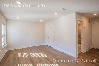 826 Teacher MItchell Rd in Glen Burnie, MD - Building Photo - Building Photo