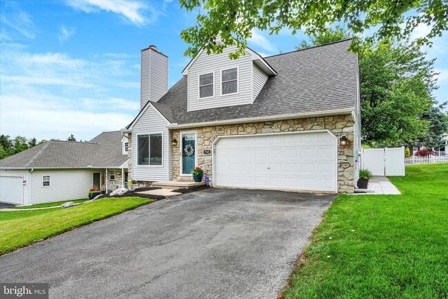 780 Blossom Hill Ln in Dallastown, PA - Building Photo - Building Photo