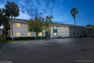 Sarasota South in Bradenton, FL - Building Photo - Building Photo