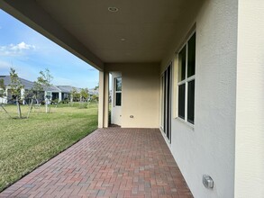 15145 Goldspar Ct in Westlake, FL - Foto de edificio - Building Photo