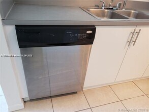 777 SW 111th Way in Pembroke Pines, FL - Building Photo - Building Photo