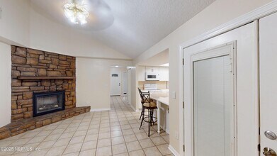 680 Roger Sherman St in Orange Park, FL - Building Photo - Building Photo