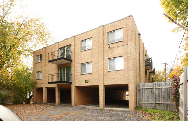 Evergreen Apartments in Ann Arbor, MI - Building Photo - Building Photo