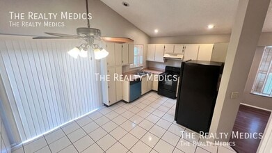 153 Becky Thatcher Ct in Orlando, FL - Building Photo - Building Photo