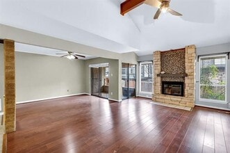 26 Oakbrook Dr in Lewisville, TX - Building Photo - Building Photo