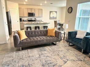 5801 Hollingworth Trl in Wesley Chapel, FL - Building Photo - Building Photo