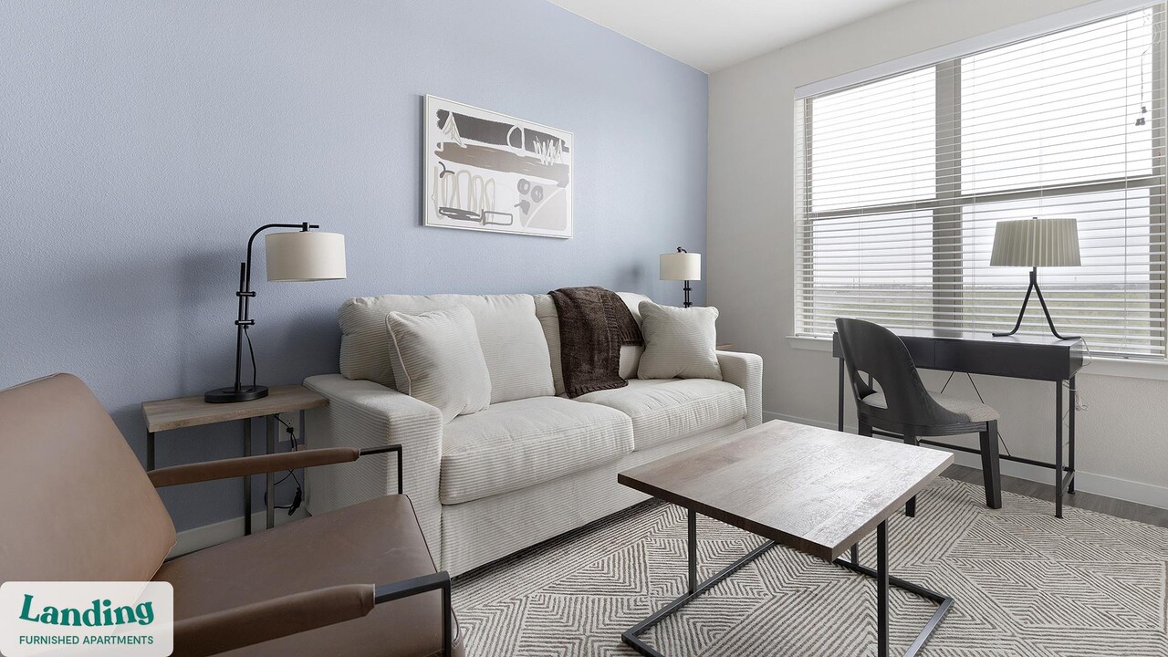 14015 Univ Pass in San Antonio, TX - Foto de edificio