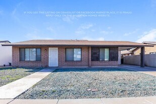 7341 W Shangri La Rd in Peoria, AZ - Building Photo