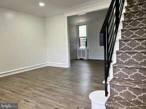 6909 Rodney St in Philadelphia, PA - Building Photo - Building Photo