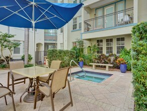 533 NE 3rd Ave in Fort Lauderdale, FL - Building Photo - Building Photo