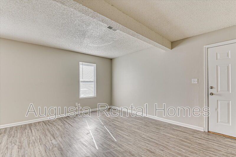 170 Chalet North CT in North Augusta, SC - Building Photo