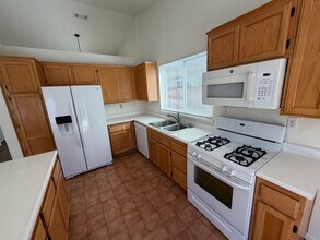 1424 Via Rosa in Santa Maria, CA - Building Photo - Building Photo