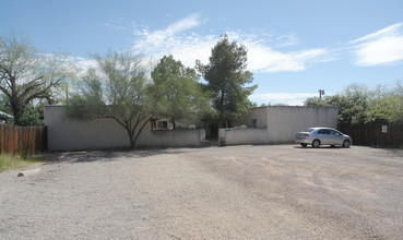 1612 E 8th St in Tucson, AZ - Foto de edificio - Building Photo