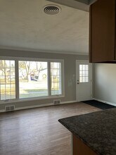 324 N Schubert St in Palatine, IL - Building Photo - Building Photo