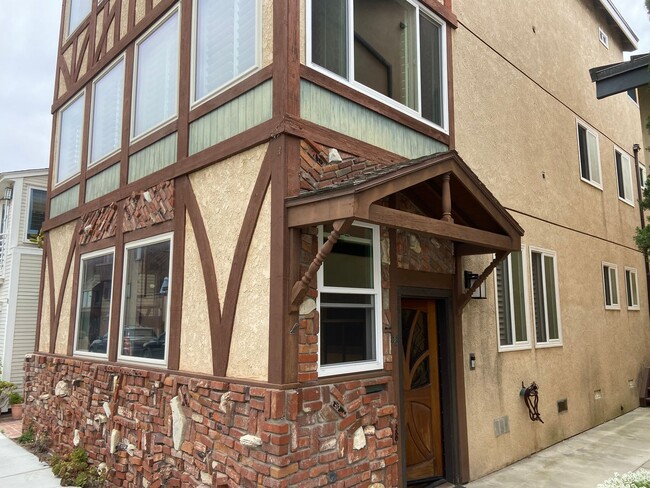 property at 58 66th Pl