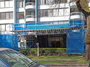 Blue Crest in Vancouver, BC - Building Photo - Building Photo