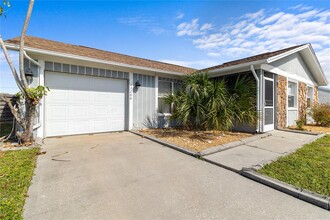 13288 Fowler Ave in Port Charlotte, FL - Building Photo - Building Photo