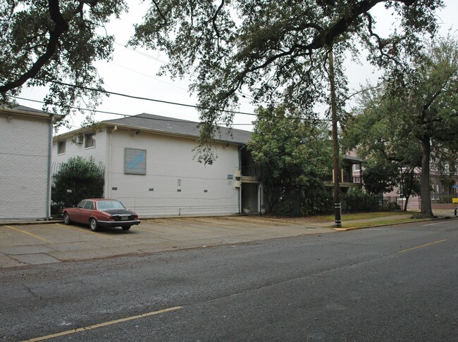 1901 Prytania St in New Orleans, LA - Foto de edificio - Building Photo