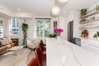 100 Strachan Ave in Toronto, ON - Building Photo - Building Photo