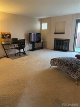 1050 S Monaco St Pkwy in Denver, CO - Building Photo - Building Photo