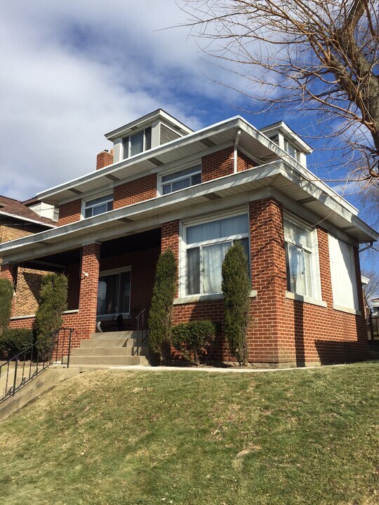 1312 Wisconsin Ave, Unit 2 in Pittsburgh, PA - Foto de edificio