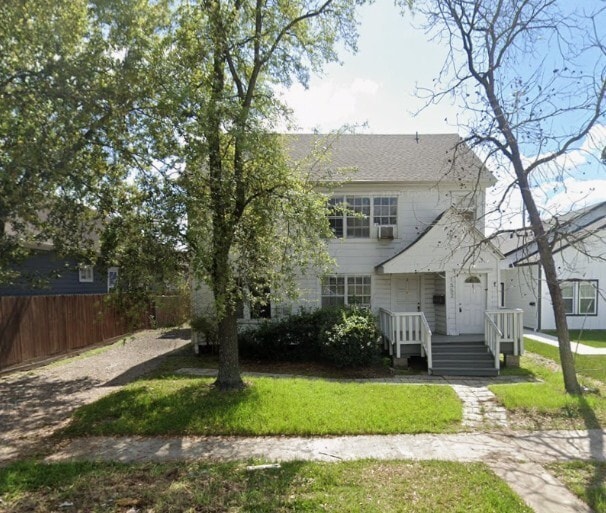property at 1552 Lombardy St
