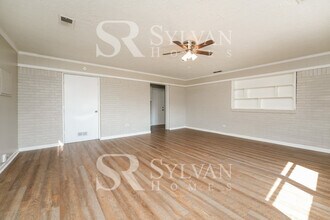 6877 Powers St in Riverdale, GA - Building Photo - Building Photo