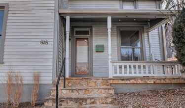 615 W 10th St, Unit Downstairs in Indianapolis, IN - Foto de edificio - Building Photo