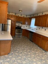 2501 Clearview Dr in Burlington, IA - Building Photo - Building Photo
