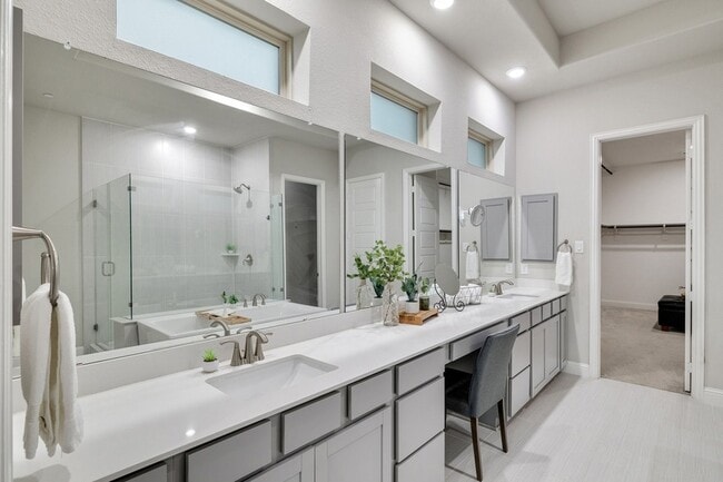 1005 Wimberly Ln in Northlake, TX - Foto de edificio - Building Photo