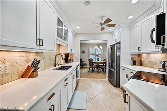 828 10th Ave S in Naples, FL - Building Photo - Building Photo