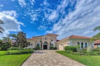 9683 Lipari Ct, Unit 2004 in Naples, FL - Building Photo - Building Photo