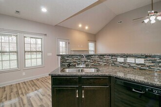 1271 Eagle's View Dr in Clarksville, TN - Building Photo - Building Photo