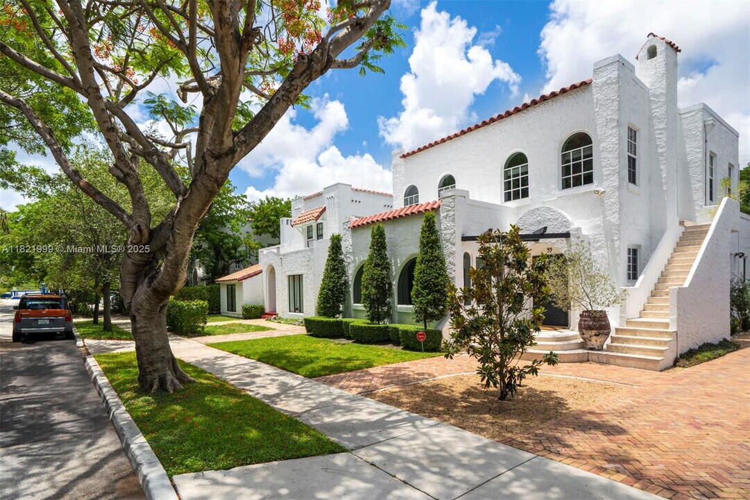 59 NE 42nd St in Miami, FL - Building Photo