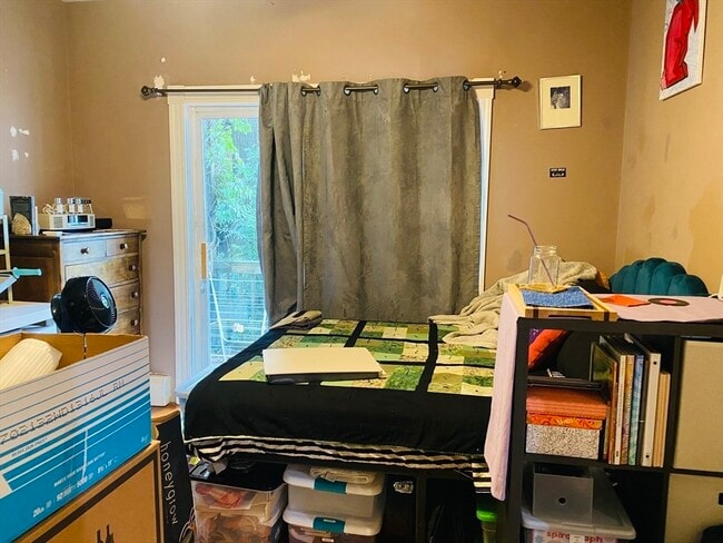 46 Middle St, Unit 1