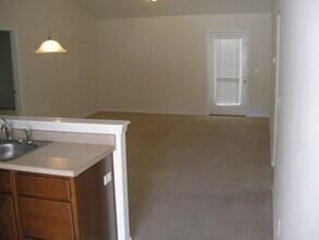 112 Five Oaks Ct in Savannah, GA - Building Photo - Building Photo