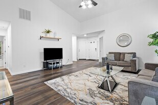 13847 Catalina Dr, Unit SI ID1285074P in Fishers, IN - Building Photo