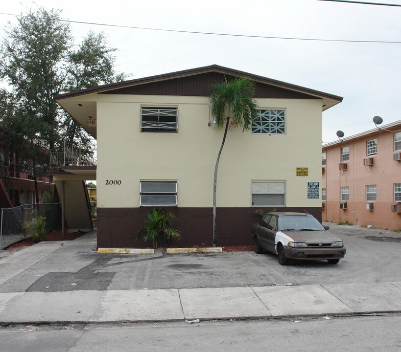 2000 NW Flagler Ter in Miami, FL - Building Photo