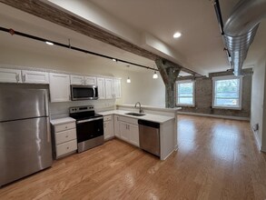 883 Broadway in Albany, NY - Building Photo - Building Photo