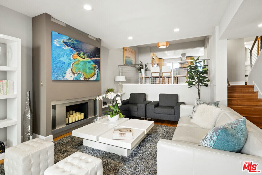 4711 La Villa Marina-Unit -H in Marina Del Rey, CA - Building Photo