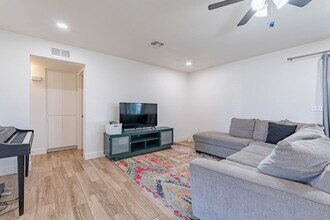 651 E Kael Cir in Mesa, AZ - Building Photo - Building Photo
