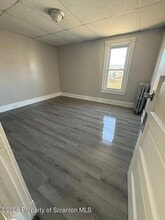 214 S Sumner Ave, Unit 2 in Scranton, PA - Building Photo - Building Photo
