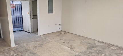 7616 Reseda Blvd in Los Angeles, CA - Building Photo - Building Photo