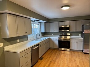 1930 Baird St in Madison, WI - Building Photo - Building Photo