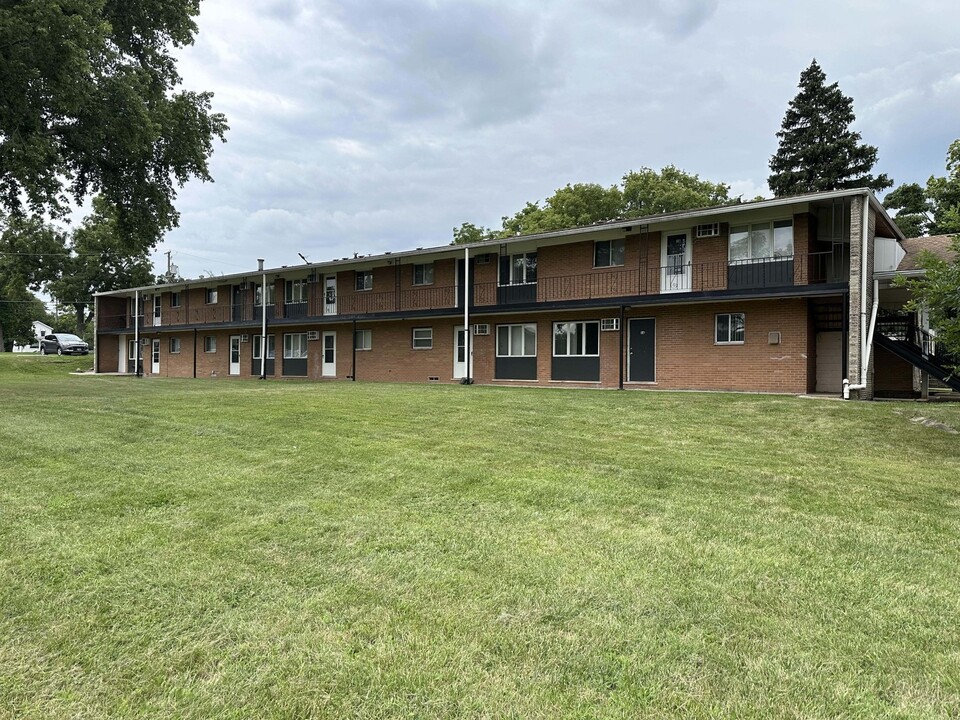 250 N Entrance Ave in Kankakee, IL - Building Photo